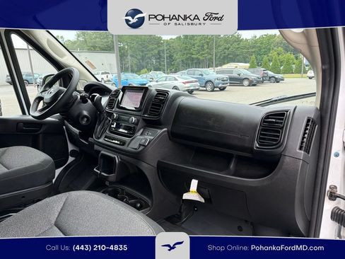 Used 2025 RAM ProMaster 2500 w/ U-Haul Equipment Group FWD image 10