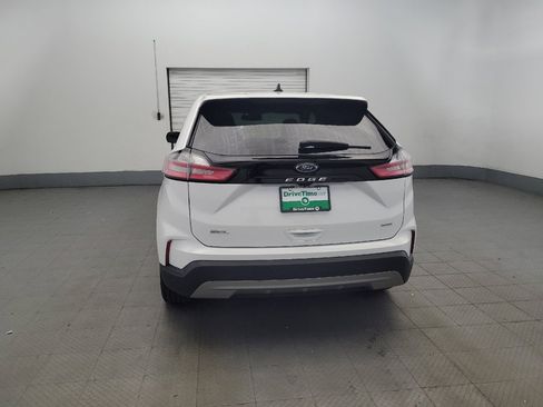 Used 2024 Ford Edge SEL image 6