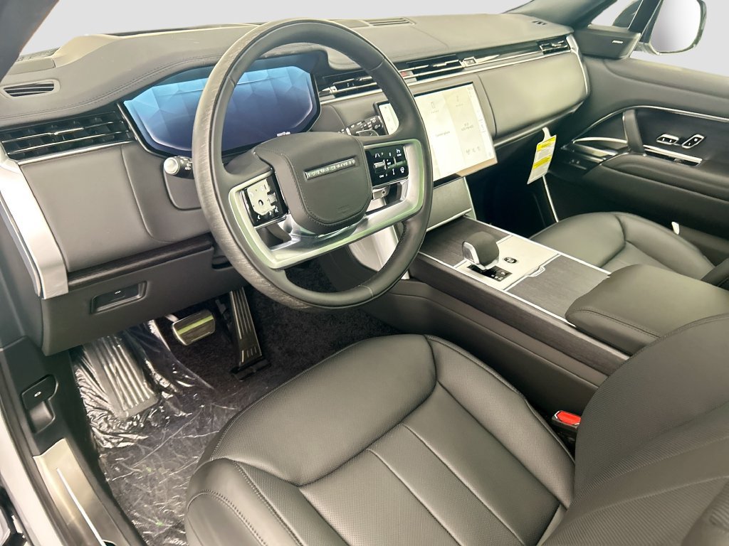 New 2026 Land Rover Range Rover Long Wheelbase SE AWD/4WD image 9
