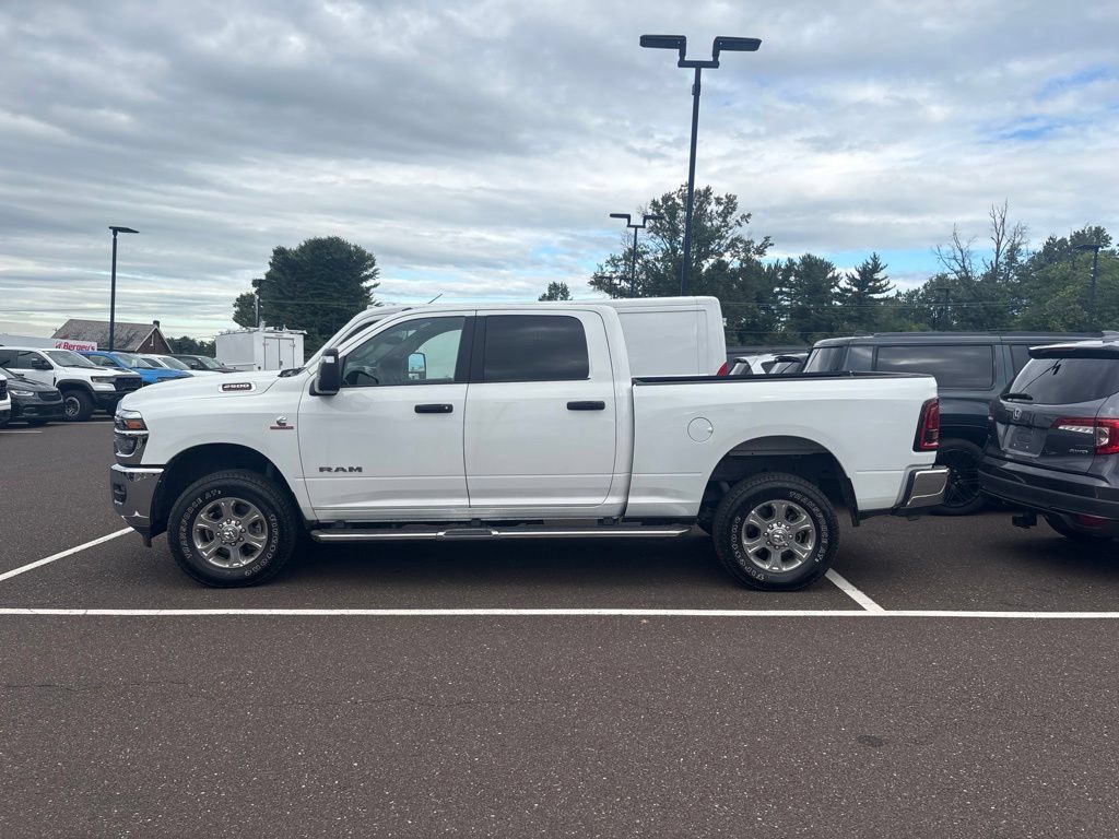 Used 2025 RAM 2500 Big Horn AWD/4WD image 4