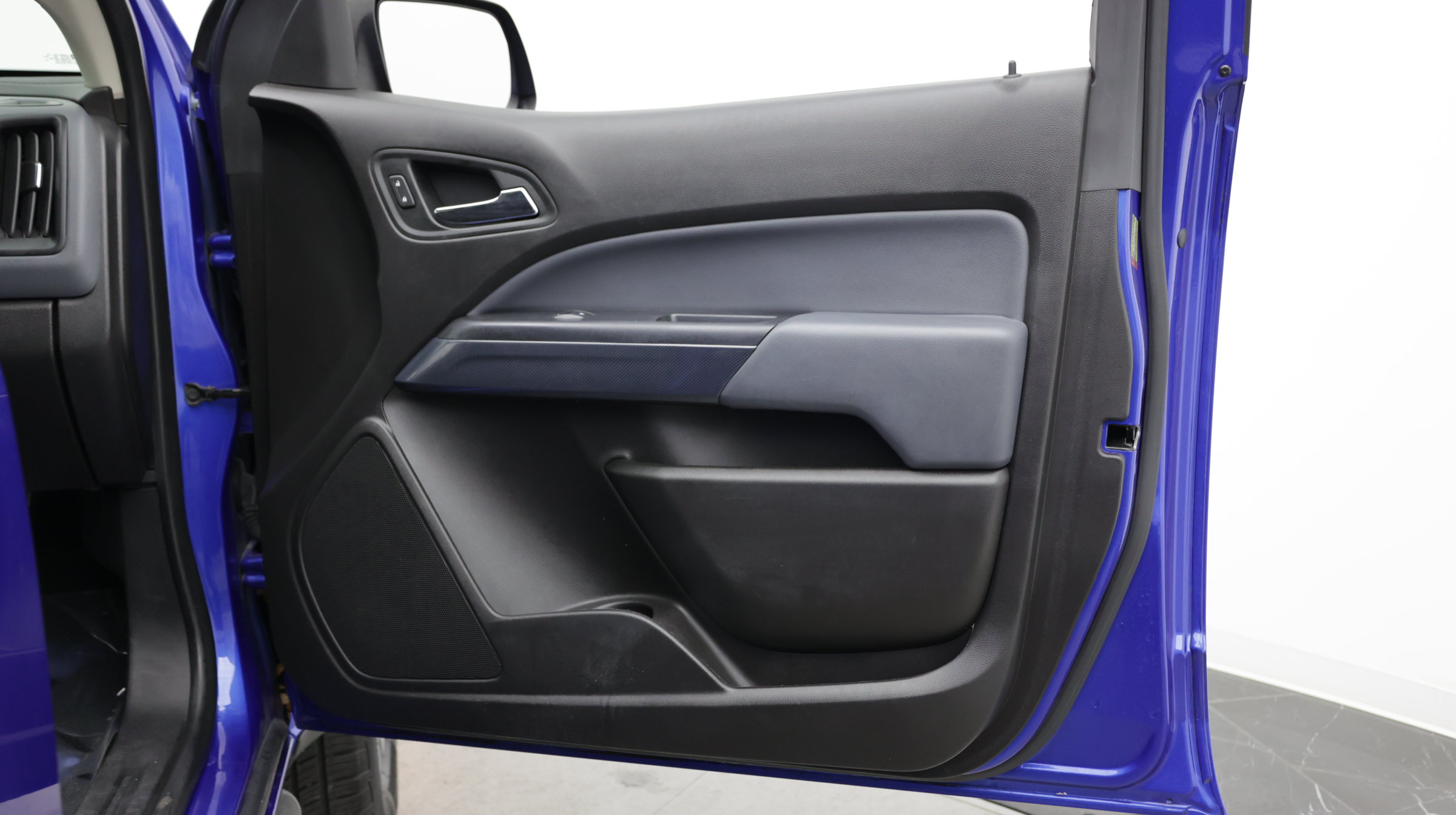 Used 2018 Chevrolet Colorado Z71 RWD image 36