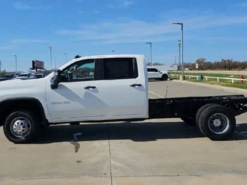 New 2026 Chevrolet Silverado 3500 W/T AWD/4WD image 5
