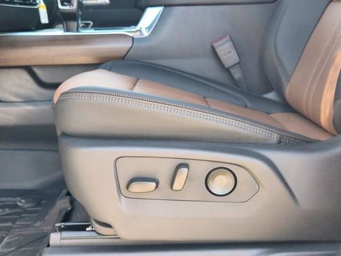 New 2026 Chevrolet Silverado 1500 High Country w/ High Country Premium Package image 18