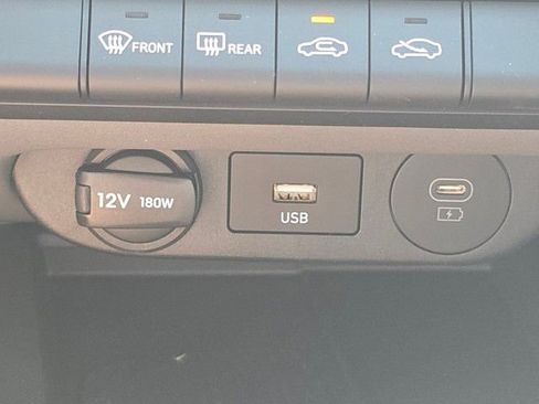 New 2025 Hyundai Elantra Sport image 12