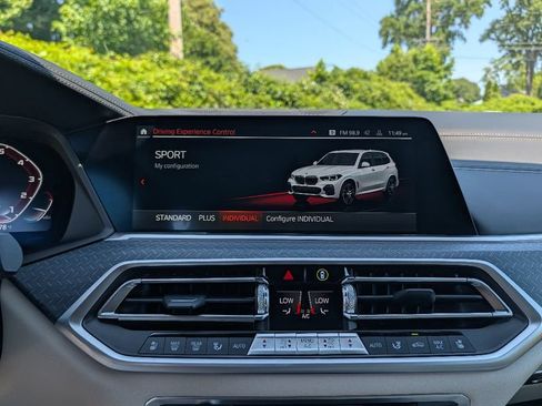Used 2022 BMW X5 M50i w/ Executive Package AWD/4WD image 31