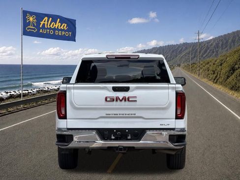Used 2024 GMC Sierra 1500 SLT AWD/4WD image 3