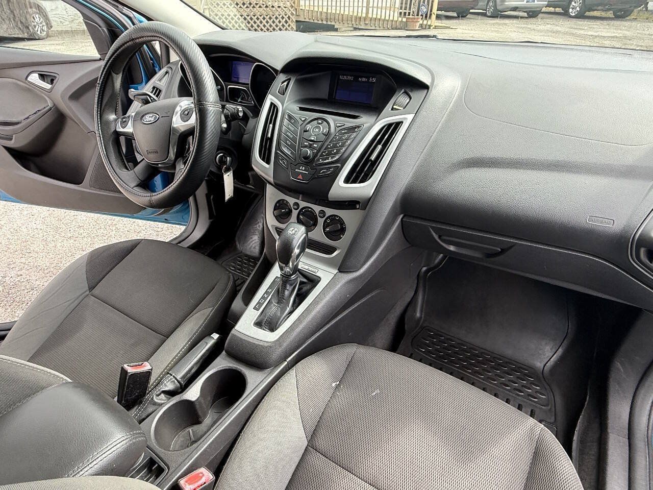 Used 2013 Ford Focus SE FWD image 19