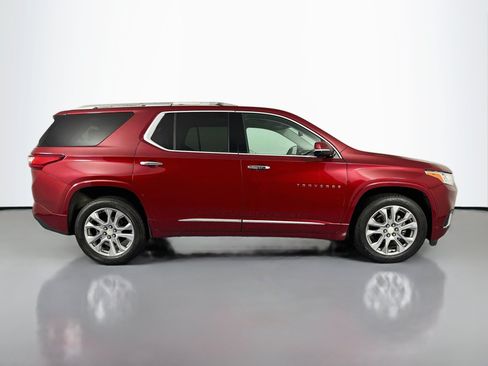 Used 2018 Chevrolet Traverse Premier w/ Driver Confidence II Package FWD image 4