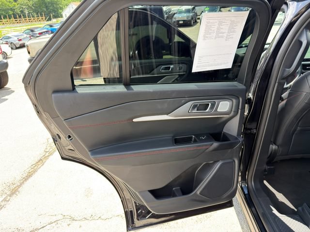 Used 2025 Ford Explorer ST w/ Sun And Sound Package AWD/4WD image 18