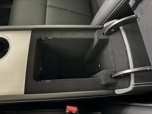 New 2026 Cadillac Vistiq Luxury image 18