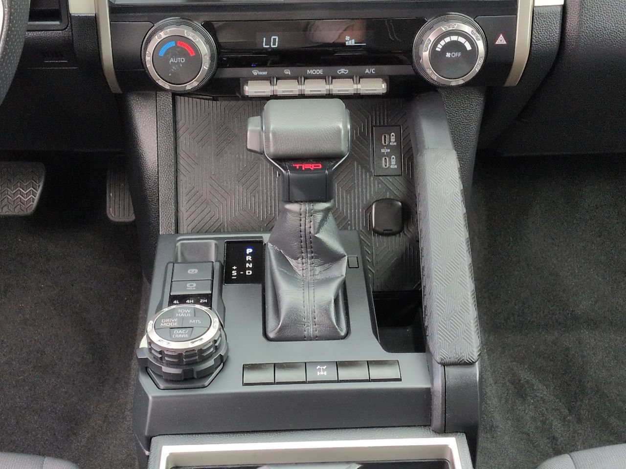Used 2024 Toyota Tacoma TRD Off-Road AWD/4WD image 19