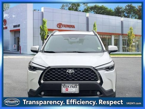 Certified 2024 Toyota Corolla Cross XLE w/ Convenience Package image 2