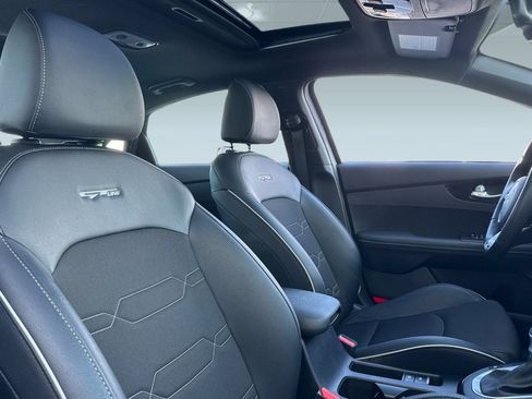 Used 2022 Kia Forte GT-Line w/ GT-Line Premium Package image 31