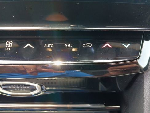 New 2026 Jeep Grand Cherokee Altitude AWD/4WD image 34