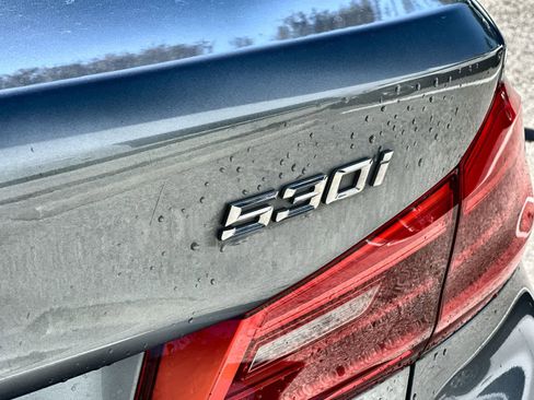 Used 2017 BMW 530i xDrive 530i xDrive image 11