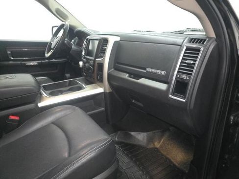 Used 2016 RAM 1500 Laramie w/ Convenience Group AWD/4WD image 5