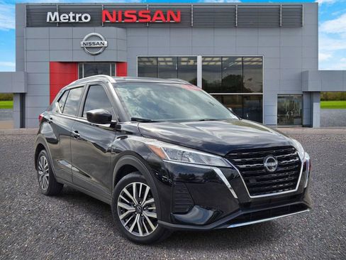 Certified 2024 Nissan Kicks SV FWD image 1