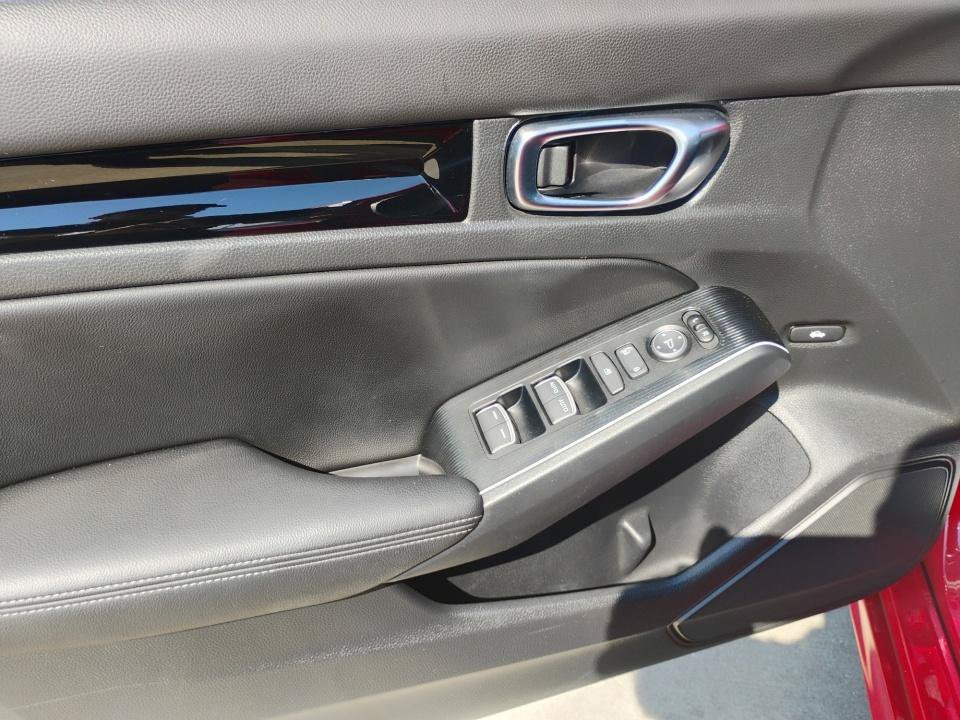 Certified 2025 Honda Civic Sport Touring image 32