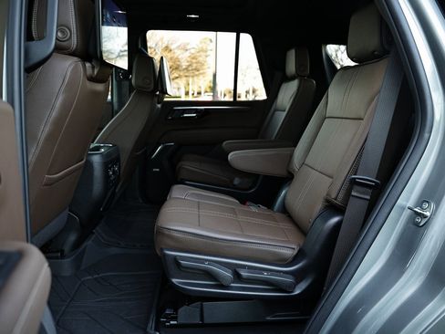 Used 2025 Chevrolet Tahoe High Country image 26