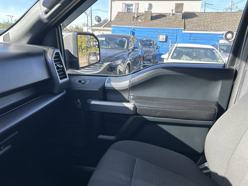 Used 2017 Ford F150 XLT w/ Equipment Group 302A Luxury AWD/4WD image 12