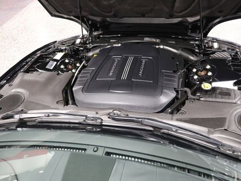 Used 2014 Jaguar XK Coupe RWD image 17