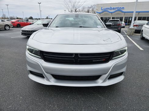 Used 2023 Dodge Charger SXT image 2