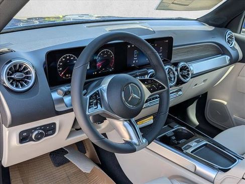 New 2026 Mercedes-Benz GLB 250 4MATIC image 3