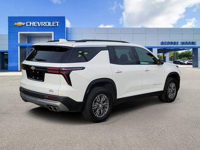 Certified 2025 Chevrolet Traverse LT