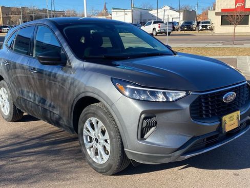 Used 2025 Ford Escape Active image 3