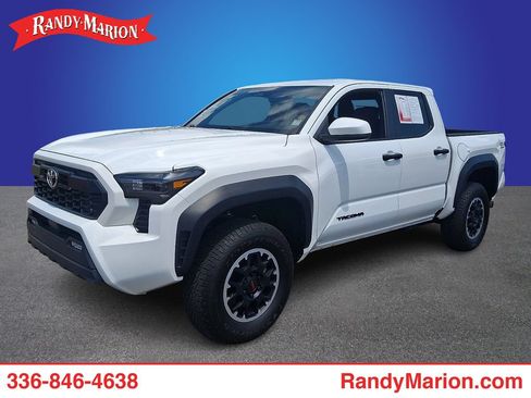 Used 2024 Toyota Tacoma TRD Off-Road AWD/4WD image 1