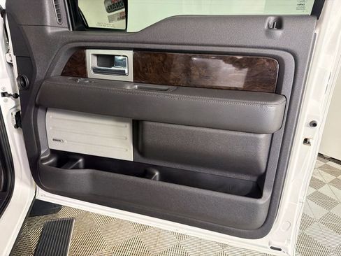 Used 2014 Ford F150 Platinum w/ Max Trailer Tow Package image 16
