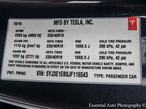Used 2018 Tesla Model 3 Performance AWD/4WD image 36