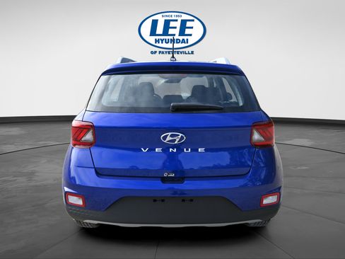 Certified 2026 Hyundai Venue SEL FWD image 4