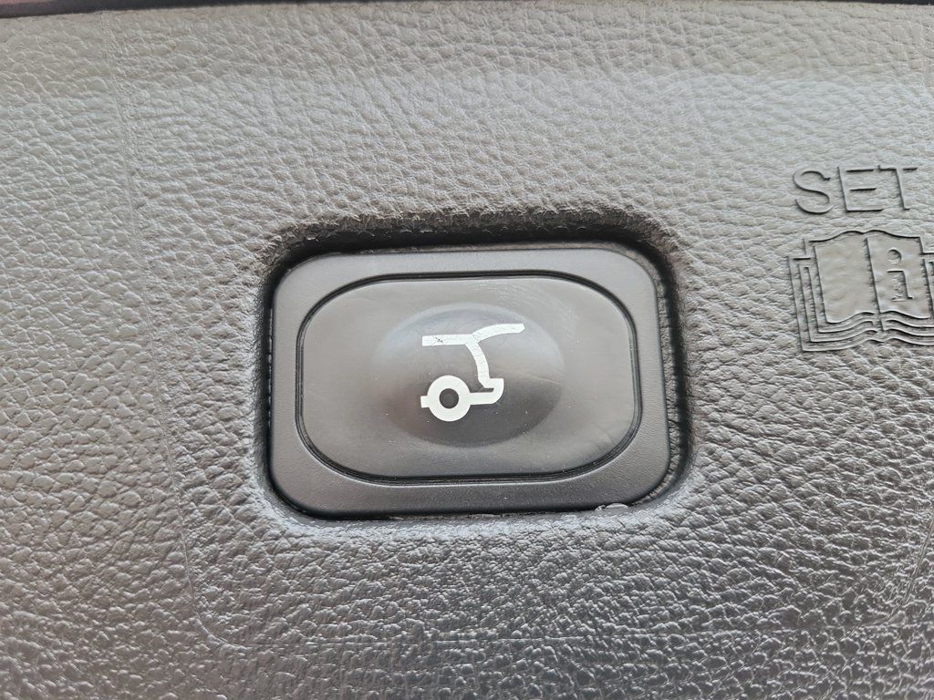 Used 2023 Ford Edge SEL w/ Convenience Package AWD/4WD image 10