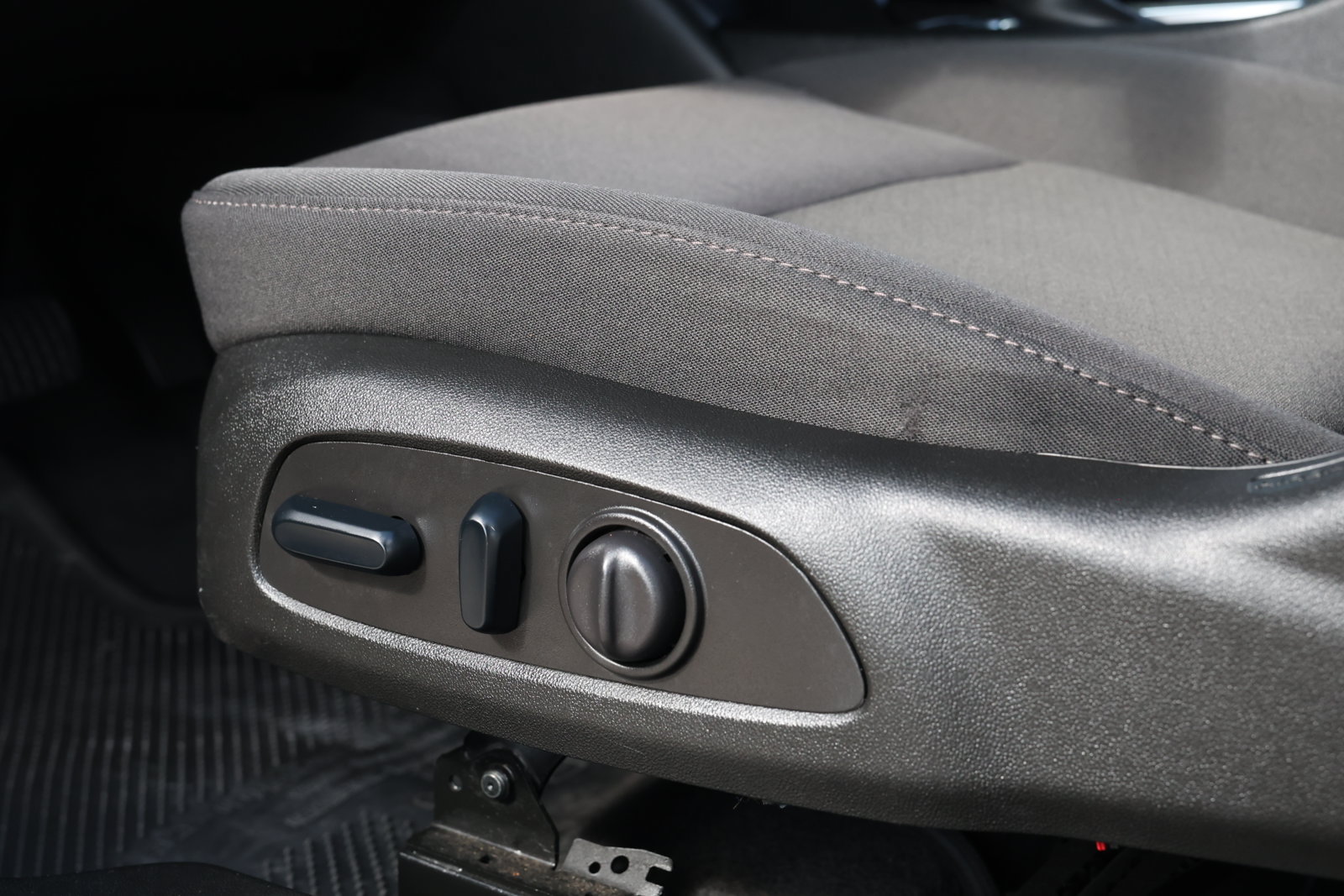 Used 2024 Chevrolet Malibu LT FWD image 28