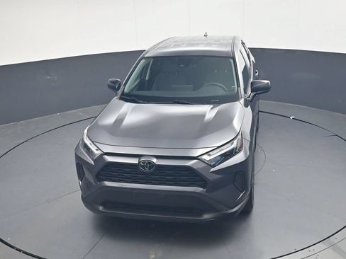 Used 2023 Toyota RAV4 LE AWD/4WD image 39