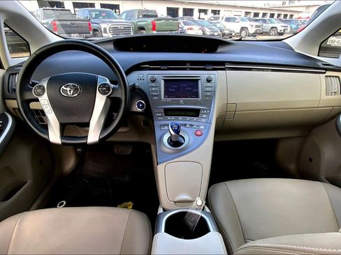 Used 2013 Toyota Prius Four image 14