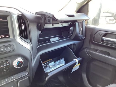 New 2025 GMC Sierra 3500 Pro w/ Convenience Package AWD/4WD image 24