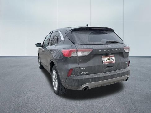 Used 2020 Ford Escape SE image 6