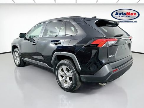 Used 2025 Toyota RAV4 XLE AWD/4WD image 5