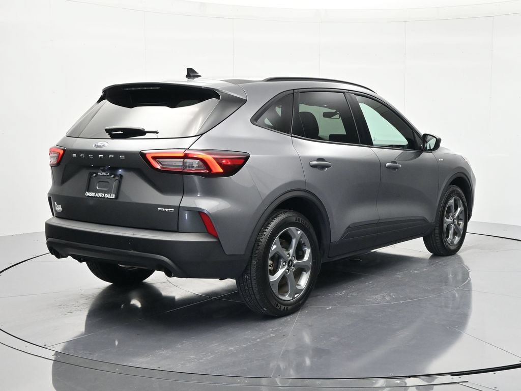 Used 2025 Ford Escape ST-Line Select AWD/4WD image 5