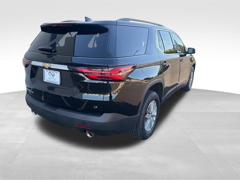 Used 2023 Chevrolet Traverse LT AWD/4WD image 8