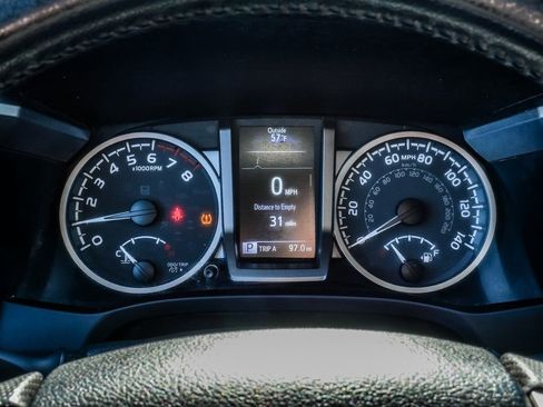 Used 2022 Toyota Tacoma SR5 image 34