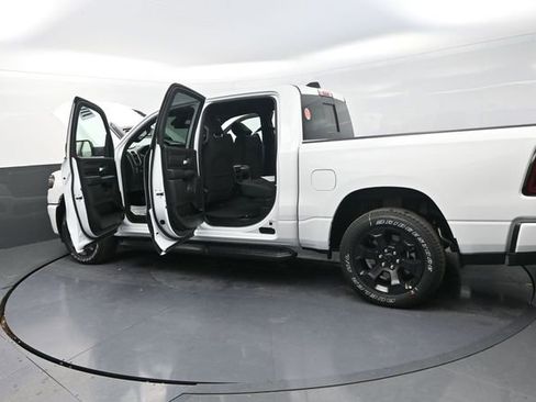 New 2026 RAM 1500 Express image 31