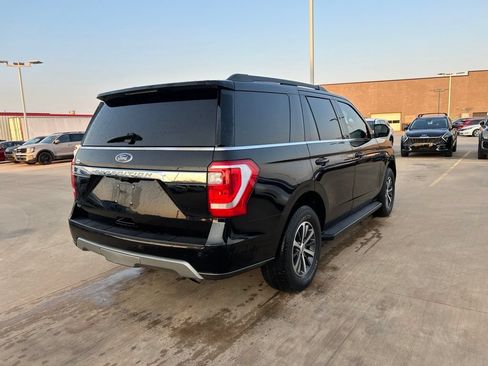 Used 2020 Ford Expedition XLT AWD/4WD image 3