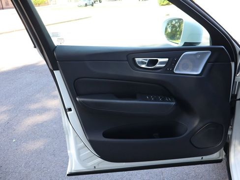 Used 2018 Volvo XC60 T6 Inscription w/ Convenience Package AWD/4WD image 23