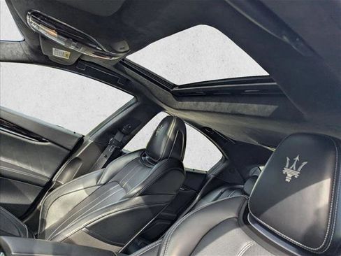 Used 2022 Maserati Ghibli Modena Q4 image 16