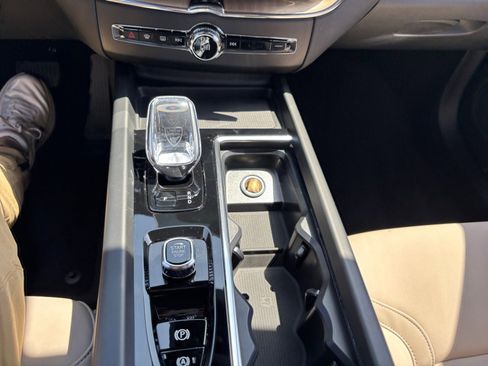 New 2026 Volvo XC60 B5 Plus w/ Protection Package Premier image 11