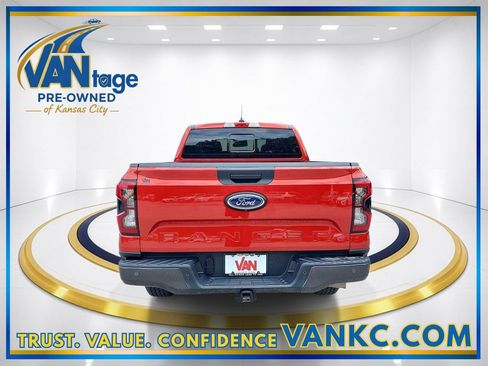 Used 2024 Ford Ranger XLT w/ FX4 Off-Road Package AWD/4WD image 7