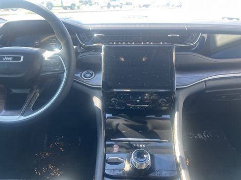 Used 2022 Jeep Grand Cherokee Limited 4xe w/ Luxury Tech Group II image 28